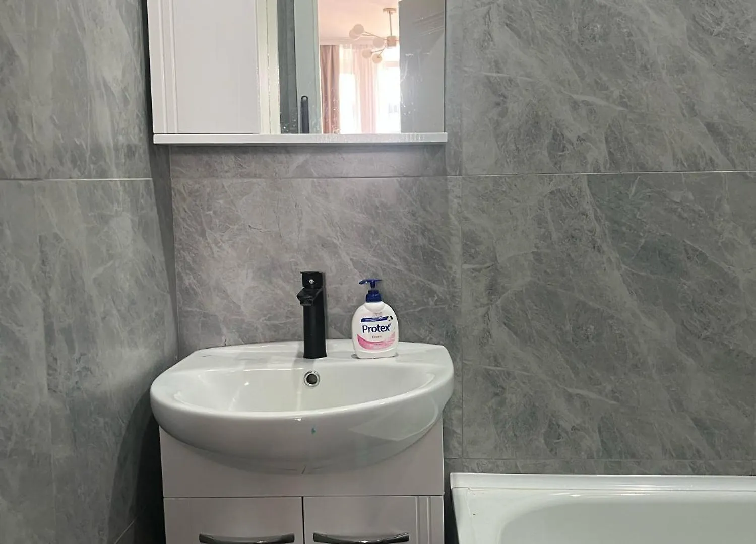 Daily short term flat Apartment Almaty Kazakhstan